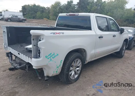 2020 Chevrolet Silverado 1500 4Wd Short Bed Custom z USA, uszkodzony, nr VIN 1GCPYBEK6LZ185930